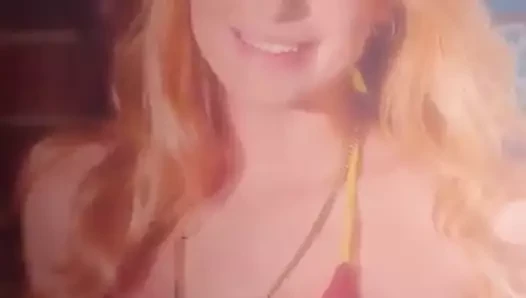 boşalmak üzerinde bella t bikini