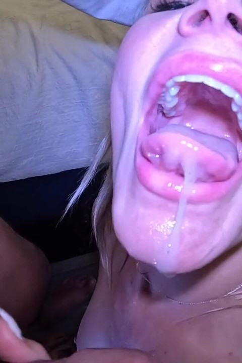 Stepdaughter Desires: Fucked Her Pussy and Came in Her Mouth
