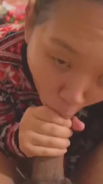 Christmas came early POV blowjob CUMSHOT IN MOUTH | Clip 2