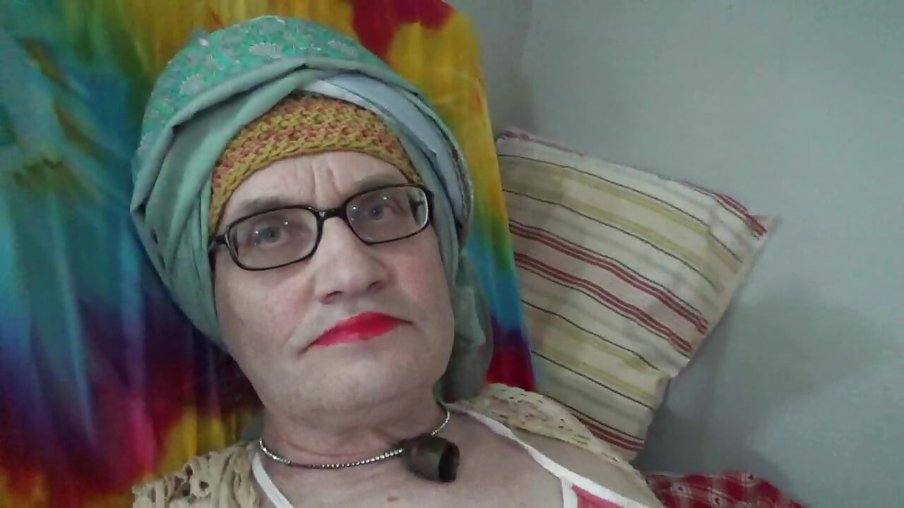 Dona de casa dança. Serge Ave-Lusin. 2026jh