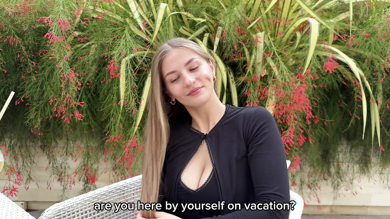 She Flirted and Cheated on Her Husband on Vacation with a Stranger Guy, but She Is so Beautiful