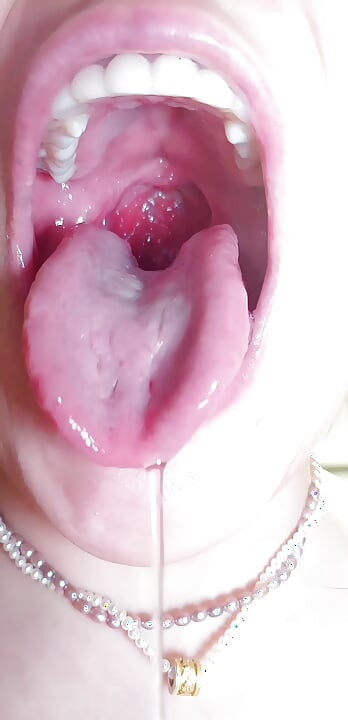 Tonguefetish Gagreflex Salivaspit Throattraining Chinesegirlslave