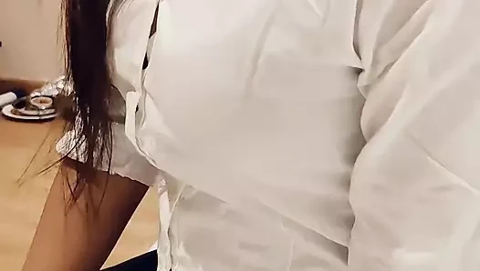 Beautiful Hotel Receptionist Fucked by Guest Hindi Sex Audio