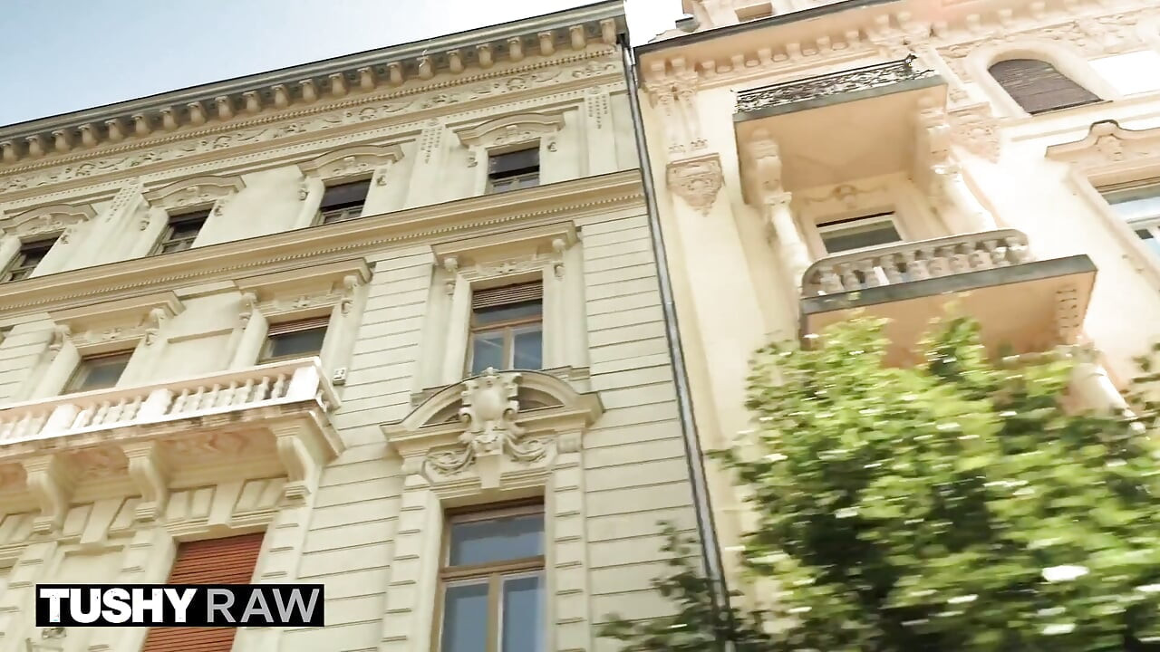 Tushyraw bütün gün genişletilmeyi seviyor
