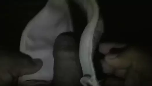 Küçük bej sütyen boşalması