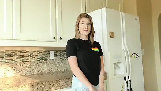 Aria kai macht sich raus für ihren bewährungshelfer, um draußen zu bleiben