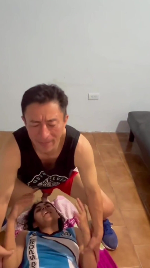 Perverted old instructor fucks tight pussy woman while teaching her exercises | Clip 2