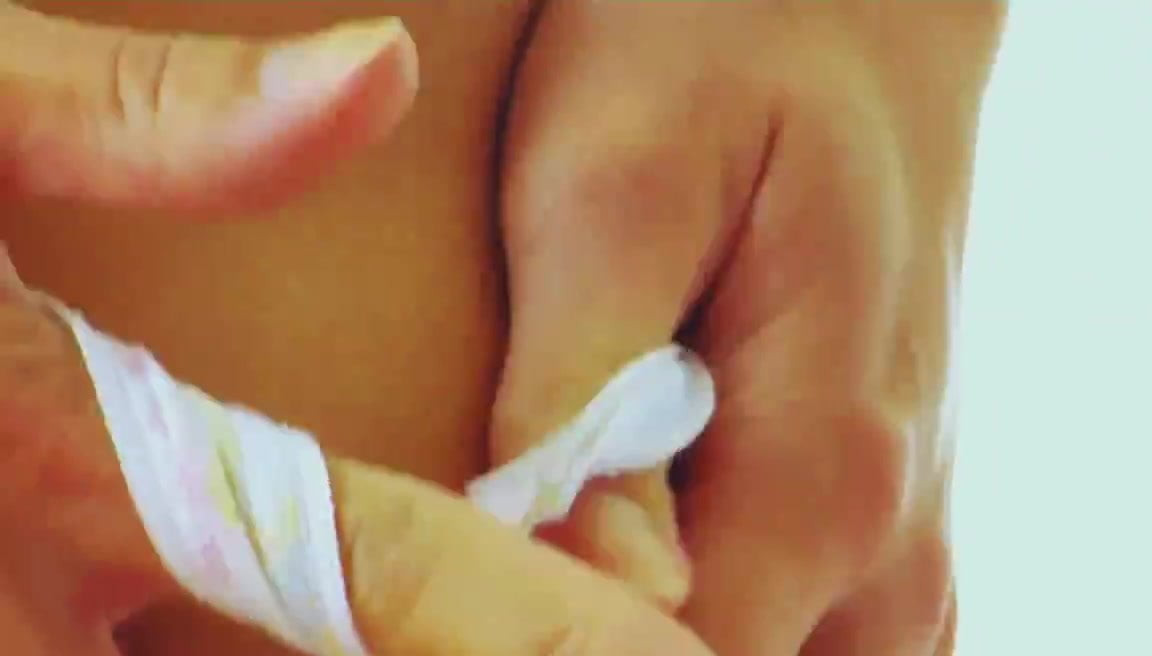 BLONDE VIONA SHAVE PUSSY