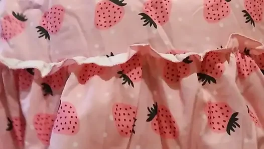 Şişman götlü kadın kılıklı kadın yumruk tıkacına biniyor
