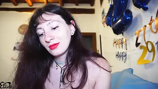 SCHWANGERE MÄDCHEN zieht sich aus und REITET, bis sie Sperma in🔥 sich bekommt