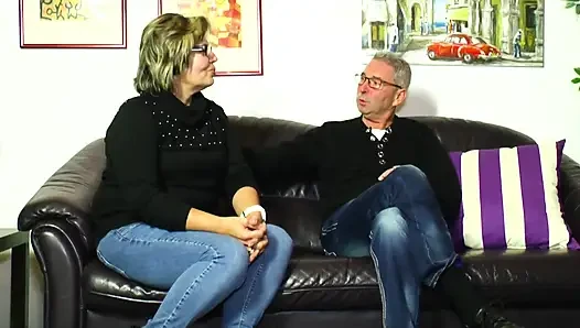 Old lady likes to get facial and tits ending at the same time