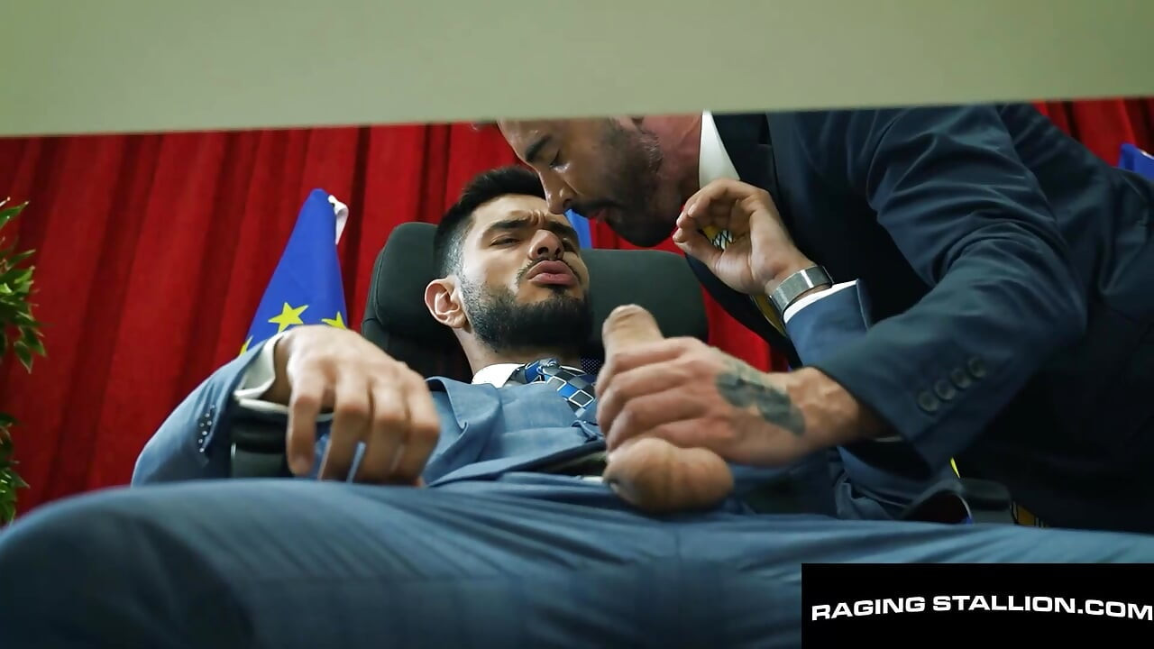 ARMĂSAR FURIOS - orele de la birou - Nico Zetta și Acțiune masivă cu pulă