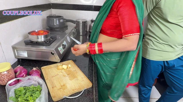 On the second day of Komal's wedding night, the brother-in-law came to the kitchen and made khichdi with the bride