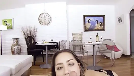 Badoinkvr diğer kızlara göz attığında Alina Lopez'i ıslak yapıyor bölüm 1