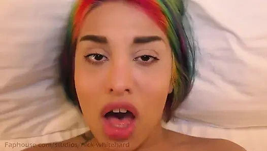 Познакомился С Радужной Девушкой На Улице