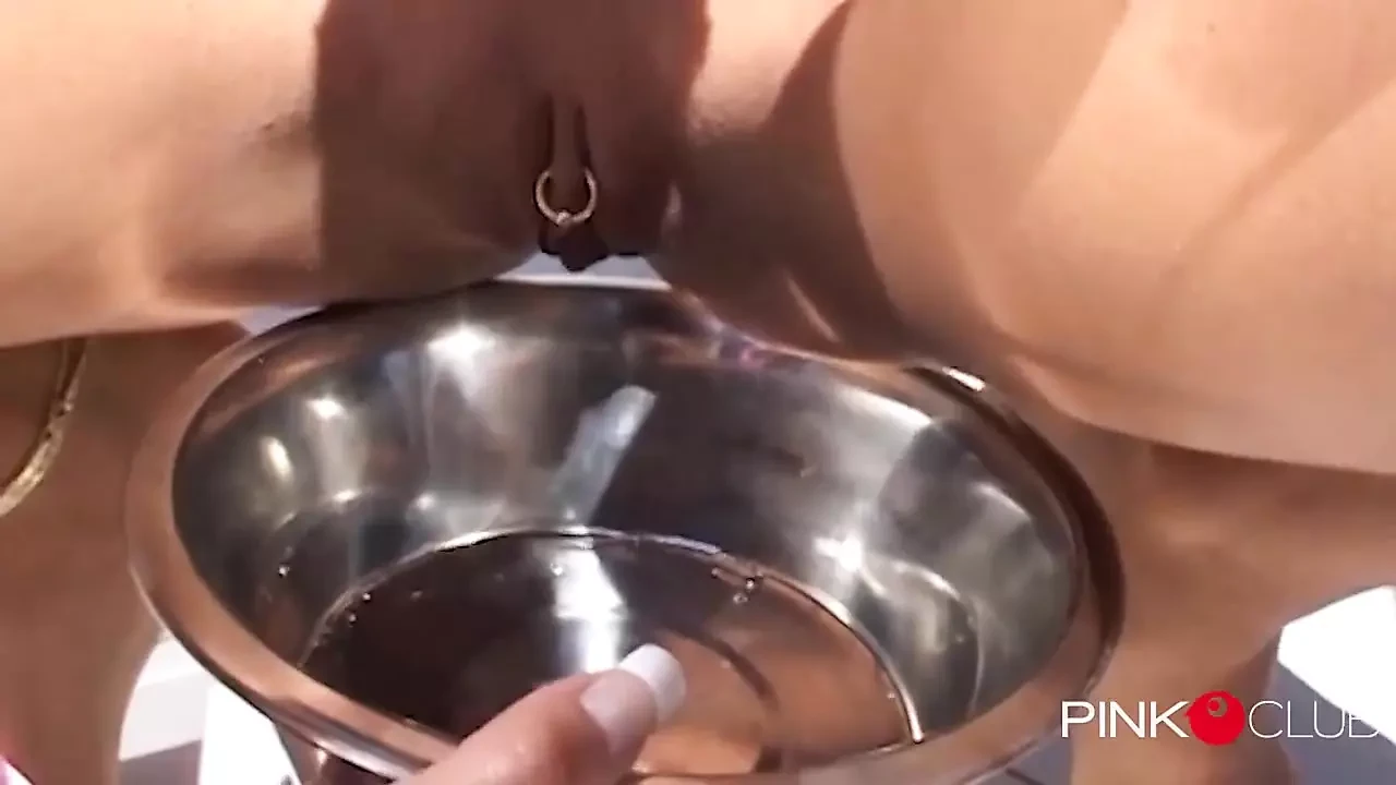 Piscio, lesbiche e cazzi!