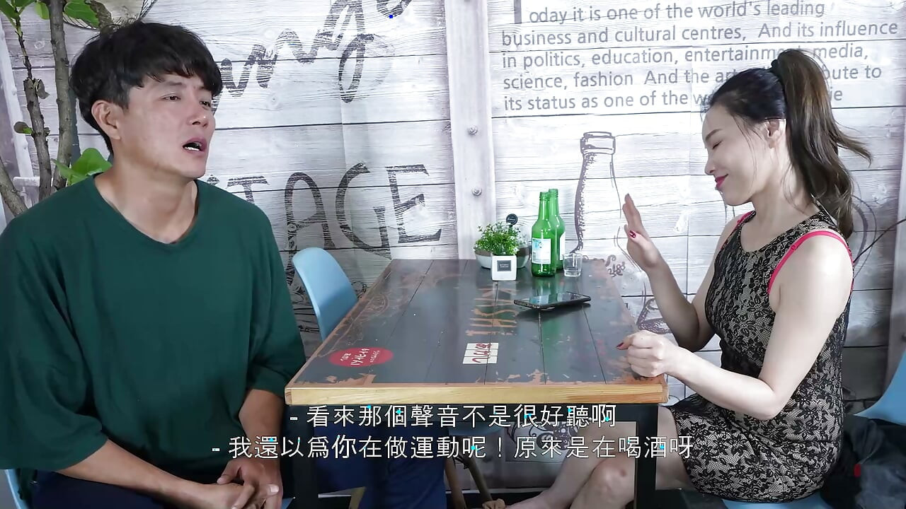 比处女更容易湿的离婚女扭腰技术