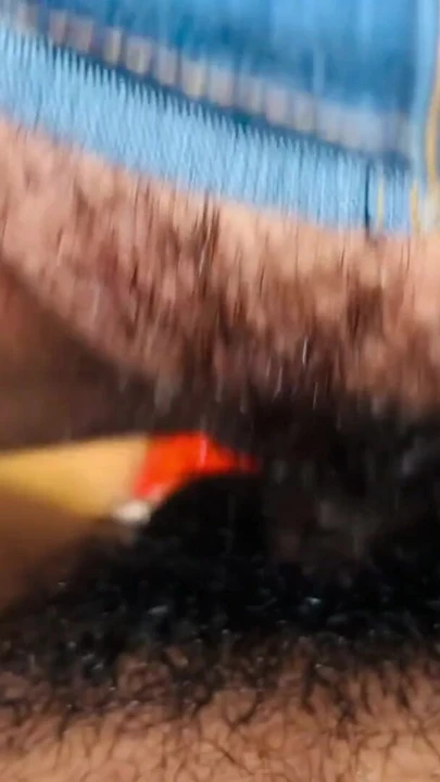Momento épico de "Padosan hot ladke ko choda me follé mucho viendo al vecino solo en casa jovencita correrse en la boca"