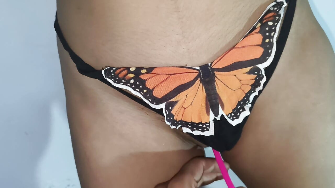 Desi hermosa chica de 19 años baile sexy y una mamada preciosa