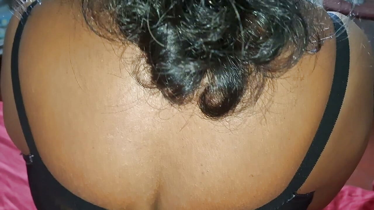 Stepmom Natural big boobs -Charm in Every Scene