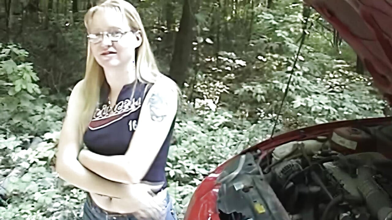 Ебана навън заради повреда на колата