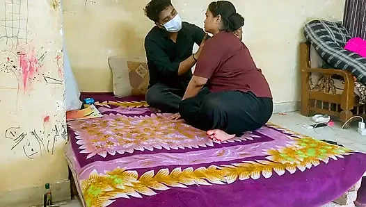 Gadis kantoran DC naik ke penis bos dan dientot gaya doggy untuk promosi