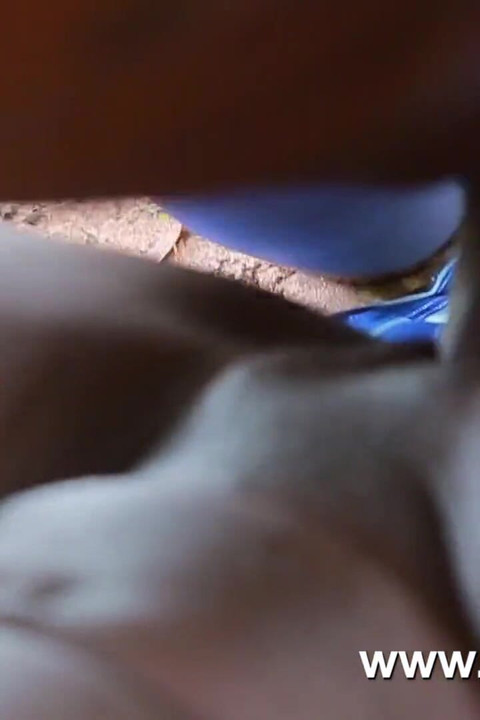 Blowjob peternakan - pembantu sange menginginkannya dari pantat