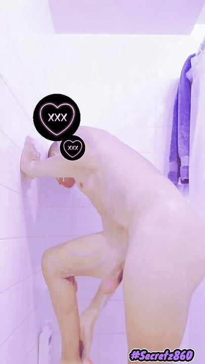 Secretz860 - pervert takes freaky solo shower