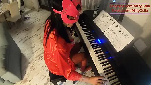 Piyano dersi baştan çıkarma kırmızı iç çamaşırı, derin zevk ve dağınık ağız bitirmek