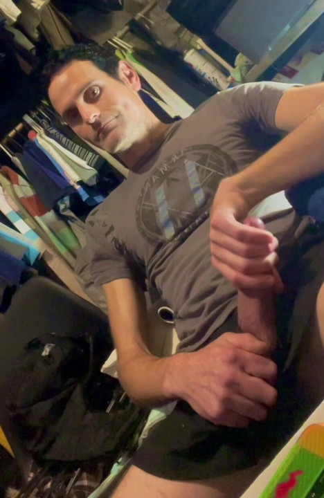 Mike is so again today and he needs to cum