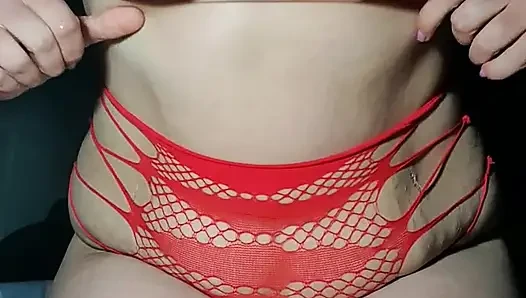 Sexy MILF wird mit dildo gefickt