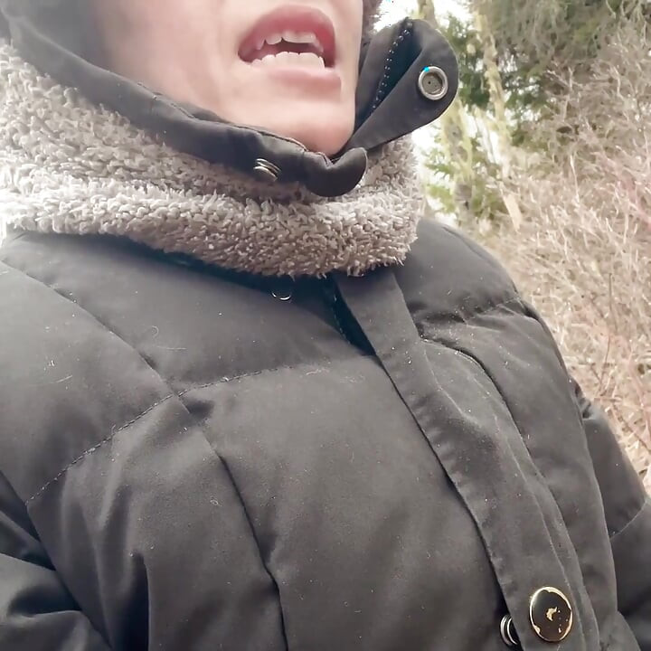 Pinkeln Sexy Im Wald, so Cool