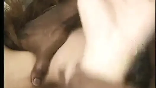 Pantat bahenol cewek eropa ini dientot habis-habisan sama kontol besar pria kulit putih dan kulit hitam