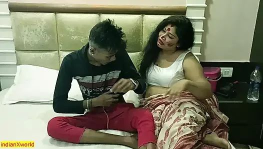 Первый секс индийской бенгальской мачехи с 18-летним молодым пасынком! с чистым звуком