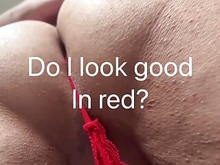 Adakah saya kelihatan baik dalam merah? Cukup bagus untuk makan?