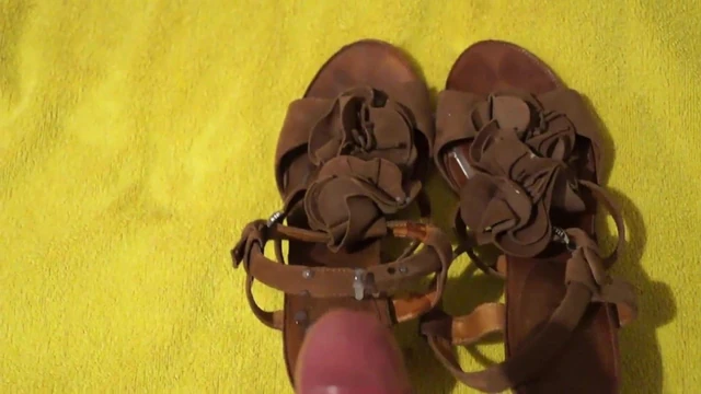 Puming my semen into girlfriend's well used wedge sandals