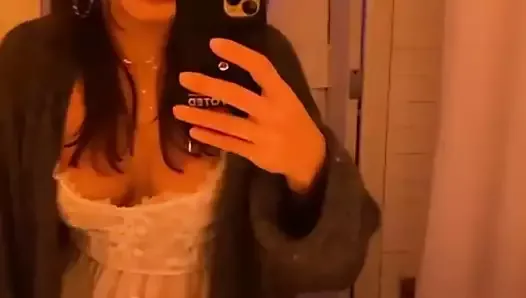 Vanessa Hudgens Halloween 2020 mirror selfie