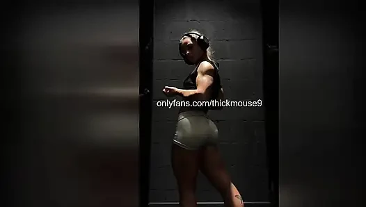Pesta seks tiktok live sauna: gadis 18 tahun penuh keringat & sperma