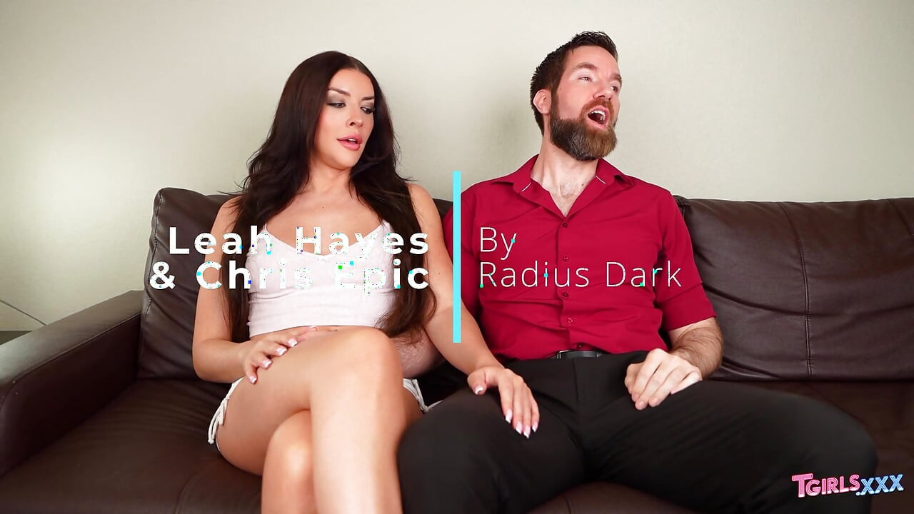 TGIRLS XXX - energia excitante que encontra clímax com Leah