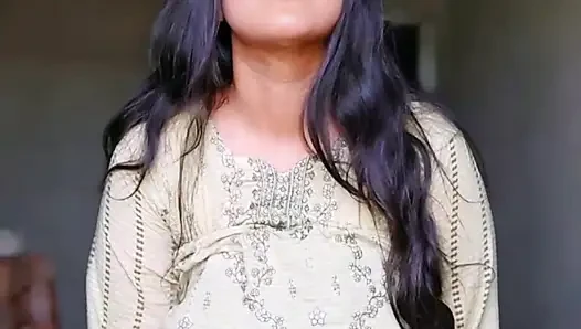 Hot Desi girl fuck her pussy and fingering very horny girl Show nudes for bf xxx video mms