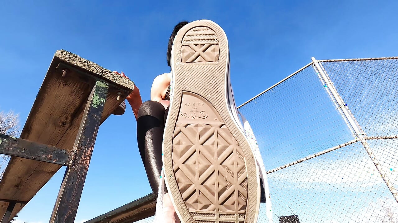Public Foot Sniffer!