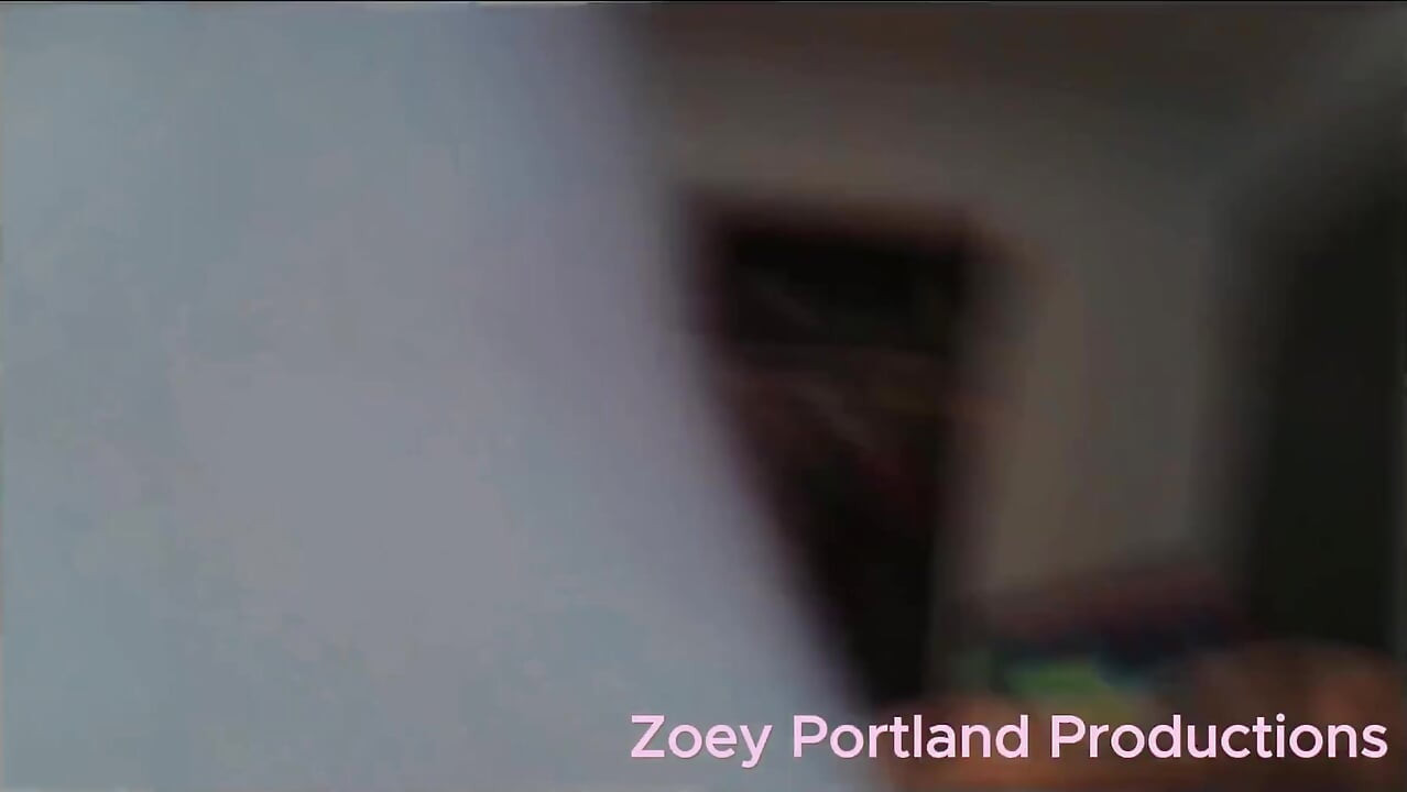 Zoey Portland Pornstar Plays with Pussy 2026