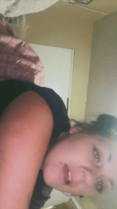 Sexy thick white girl