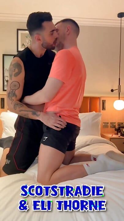 Geile schottische burschen nach dem fitnessstudio ficken