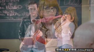 Brazzers - duże cycki w szkole - zastępcza dziwka s