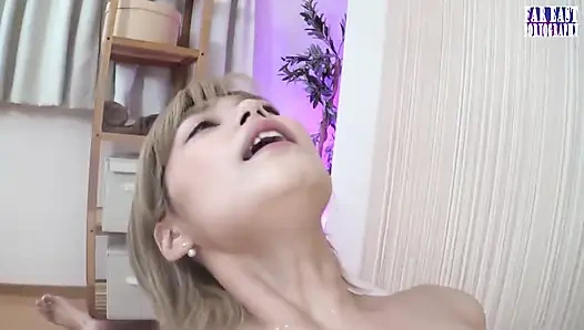 Inside a Luxury Club Ofamous Av Actresses -scnene2