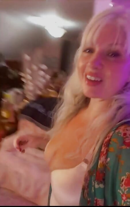 Дилема за лаштунками, пропозиція і на наступний день після