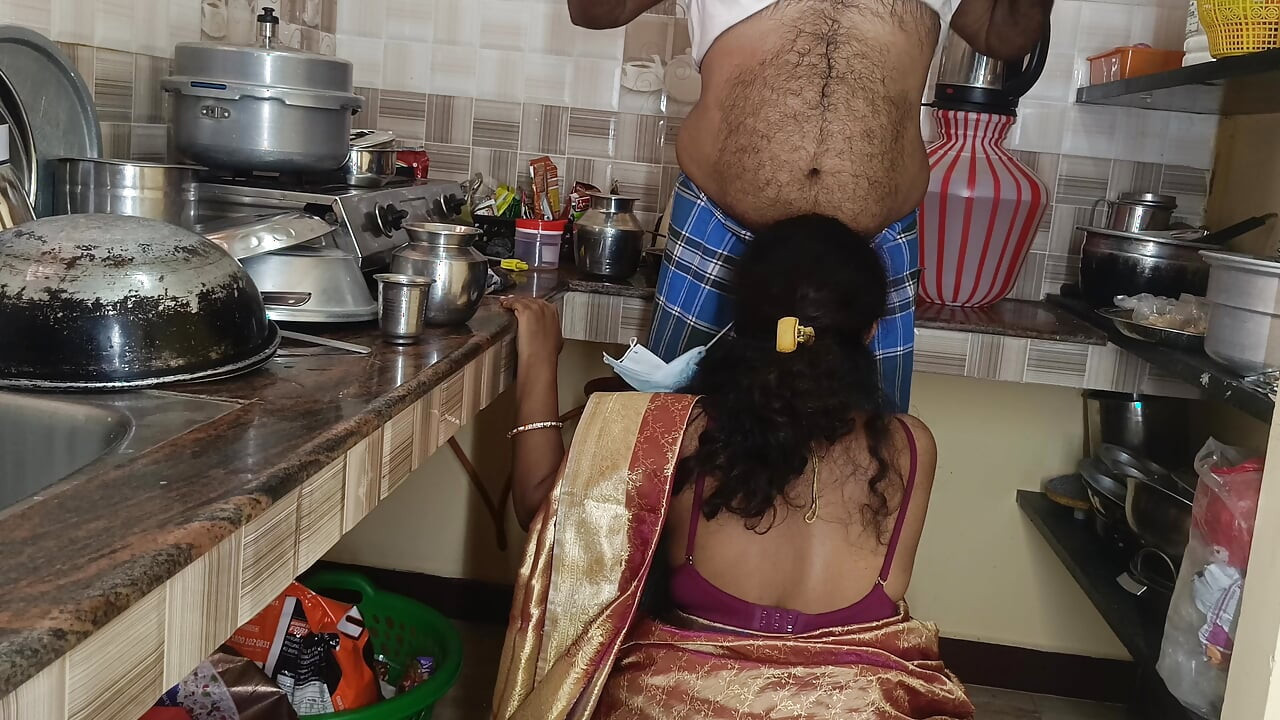 Νοικοκυρά μοιράστηκε το κρεβάτι με τον άντρα της