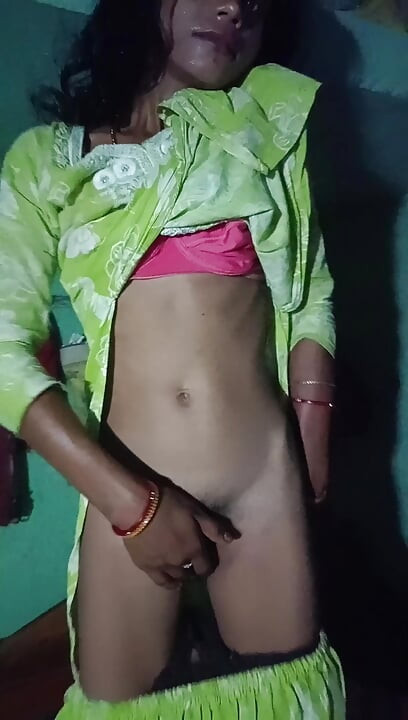 Desi girl hard beautiful chut