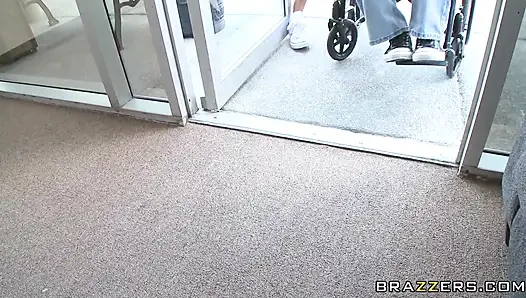 Doctors Adventures - si semok kayla carrera nggak sabar dientot sama kontol charles dera nig